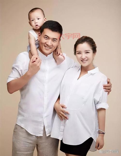 张杰谢娜分手传闻满天飞,昔日恩爱夫妻情归何处?